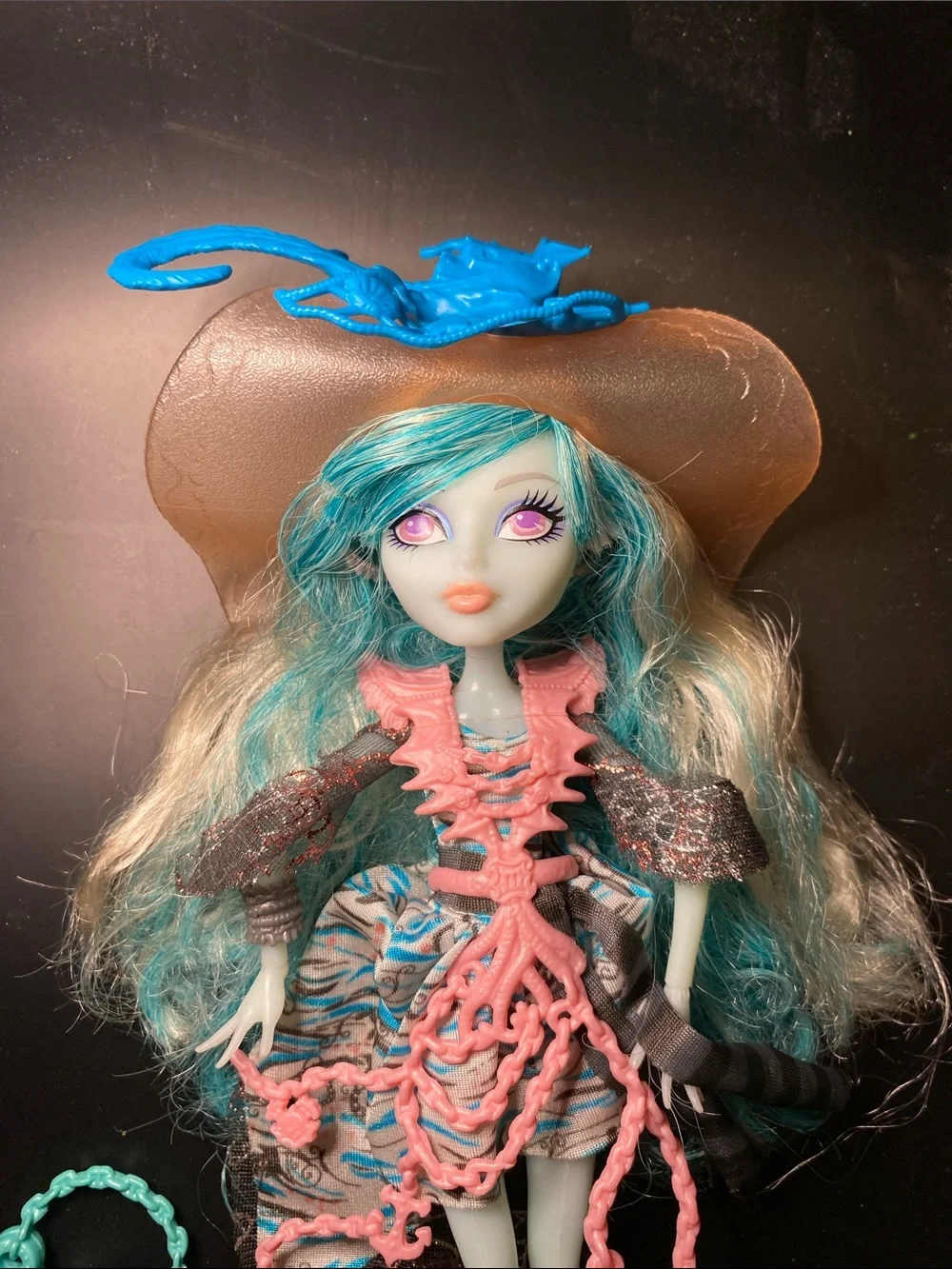 Monster High Haunted Student Spirits Vandala Doubloons Doll and Diary